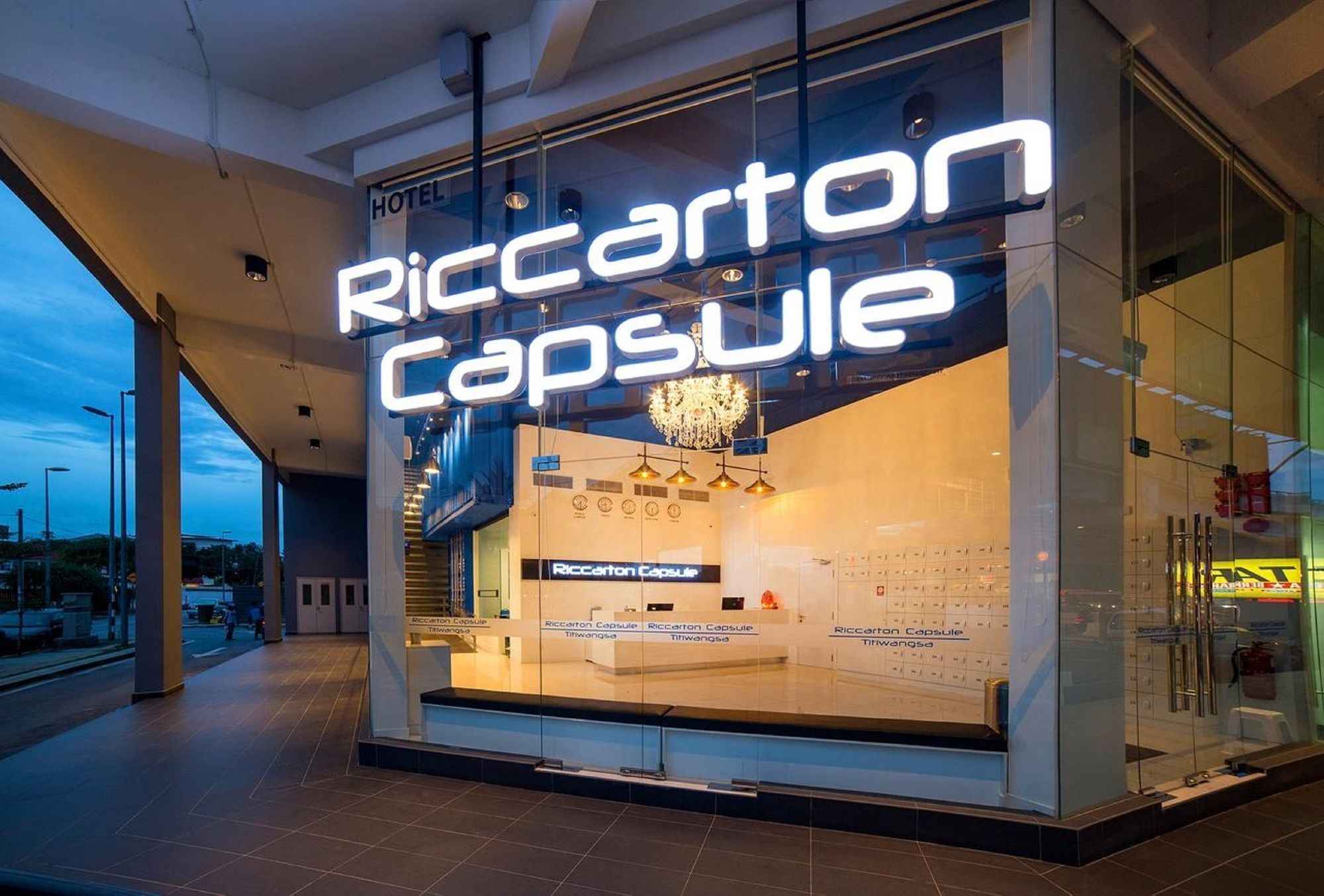 Riccarton Capsule Hotel Kuala Lumpur Exterior photo