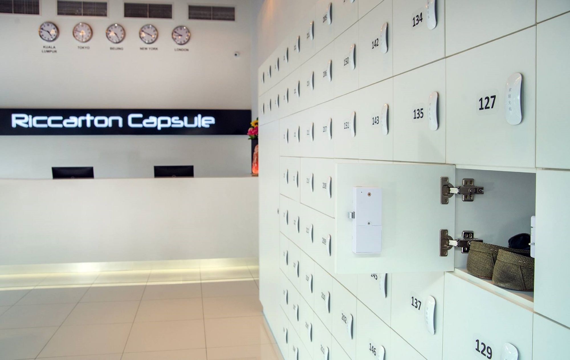 Riccarton Capsule Hotel Kuala Lumpur Exterior photo